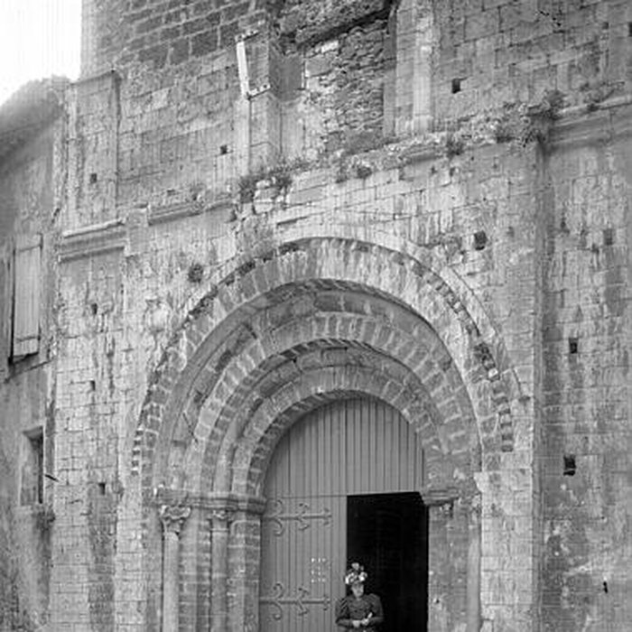 Photo de Église Saint-Laurent de Saint-Guilhem-le-Désert