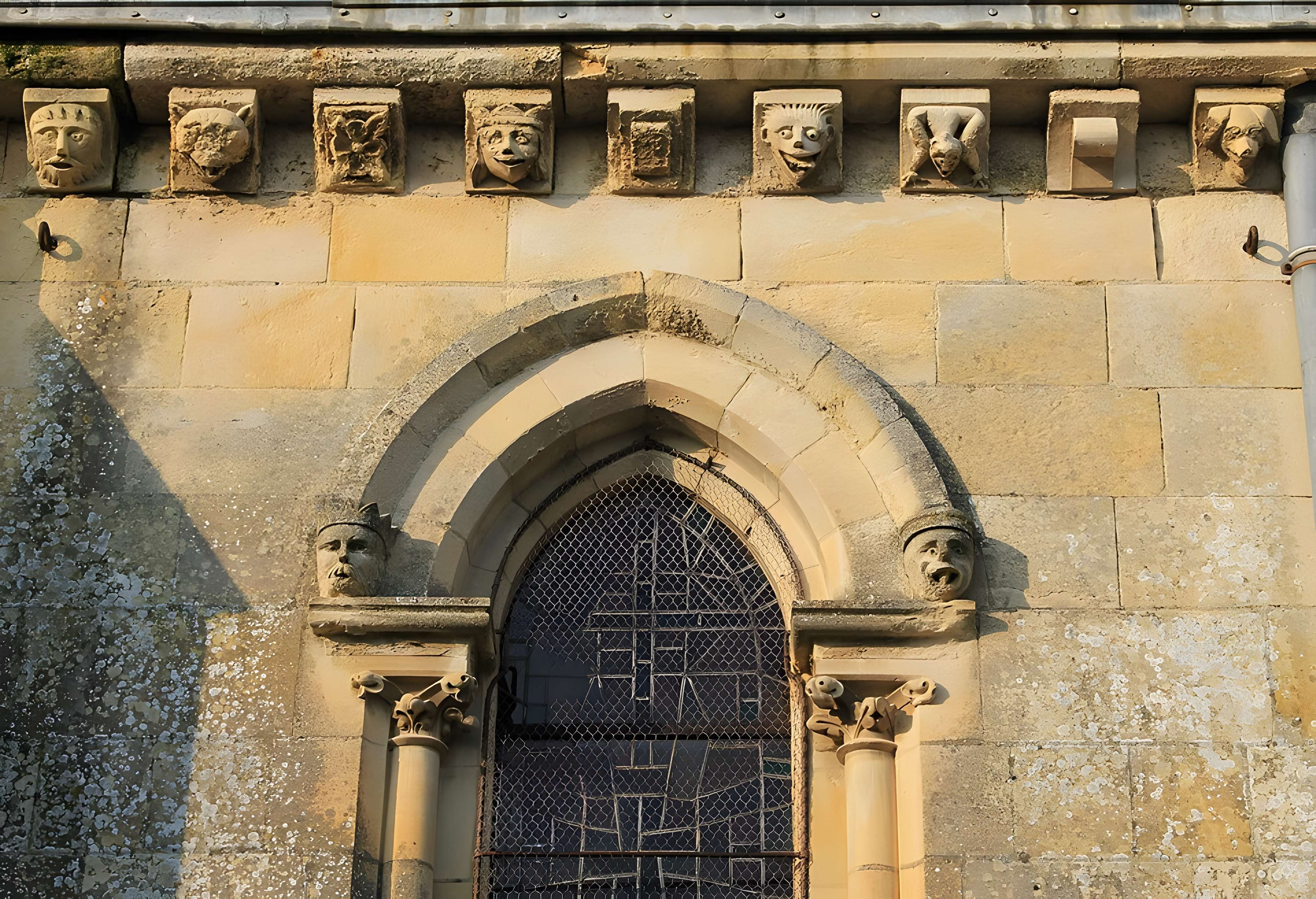 Église Saint-Laurent de Saint-Laurent-de-Condel