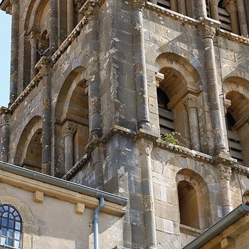 Église Saint-Laurent de Saint-Laurent-en-Brionnais