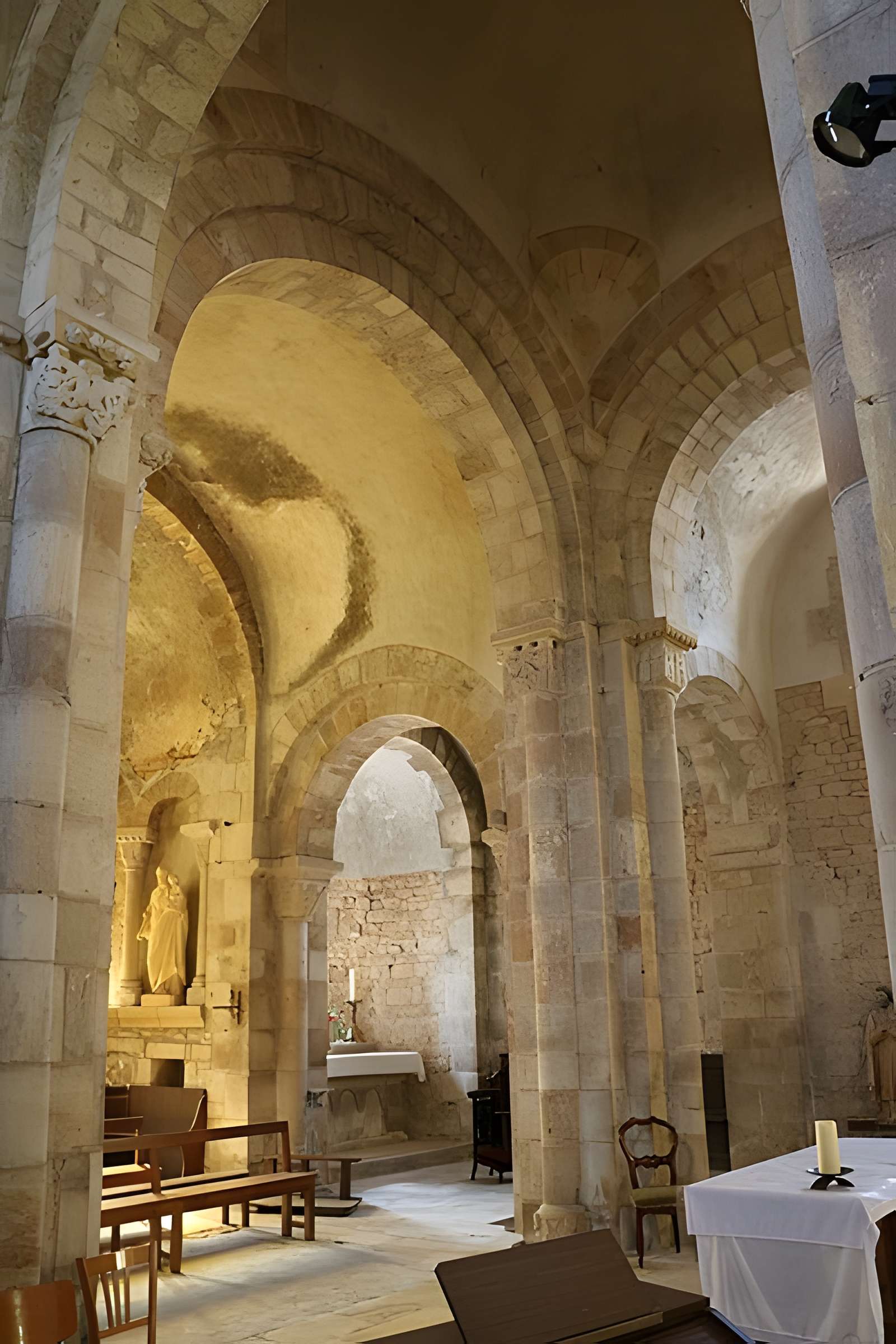 Église Saint-Laurent de Saint-Laurent-en-Brionnais