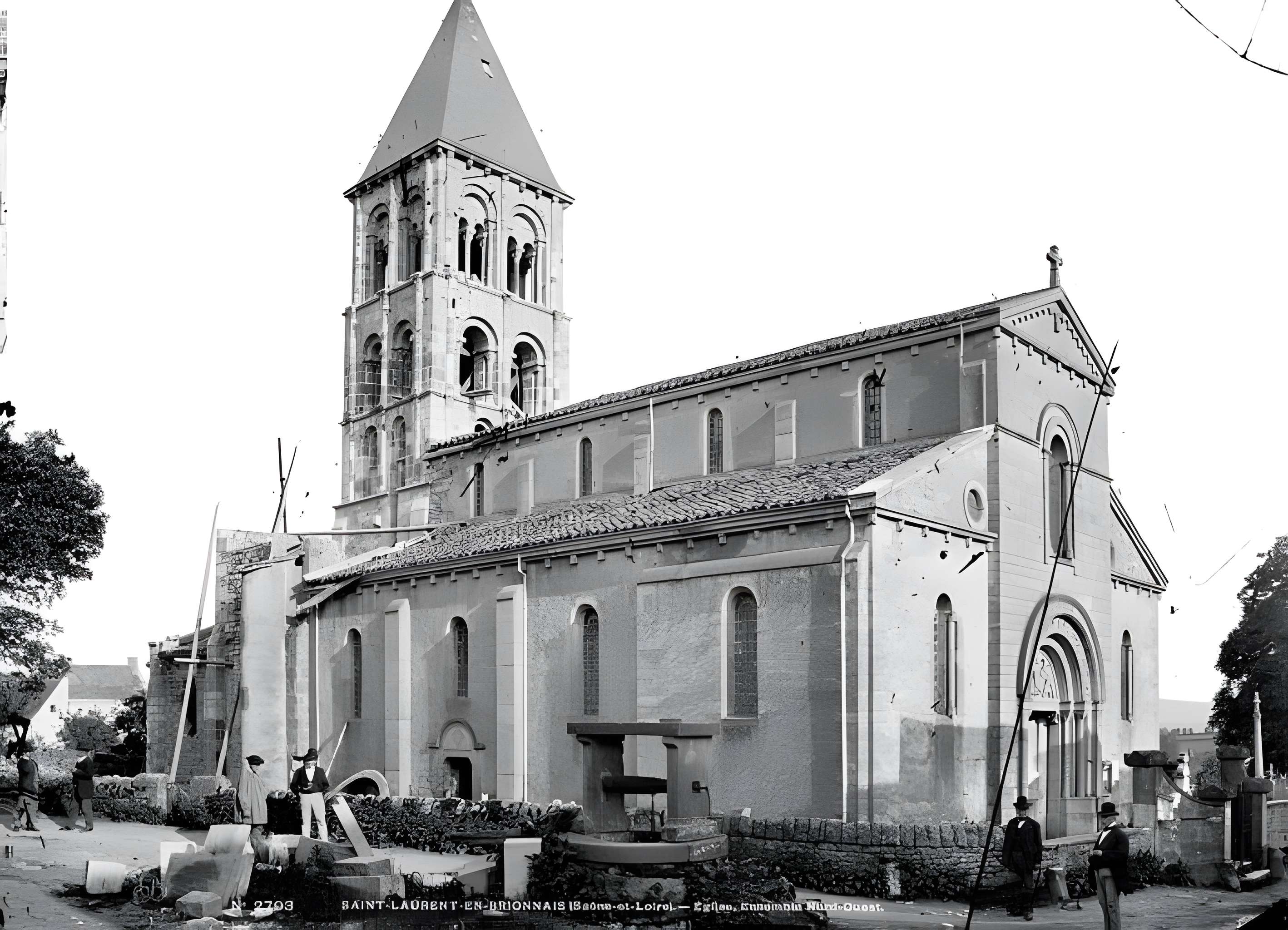 Église Saint-Laurent de Saint-Laurent-en-Brionnais