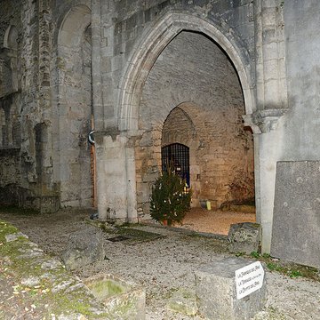 Abbaye Saint-Pierre de Flavigny-sur-Ozerain