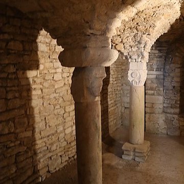 Abbaye Saint-Pierre de Flavigny-sur-Ozerain