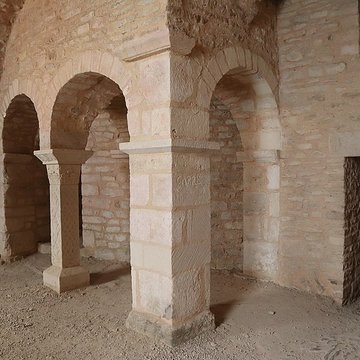 Abbaye Saint-Pierre de Flavigny-sur-Ozerain