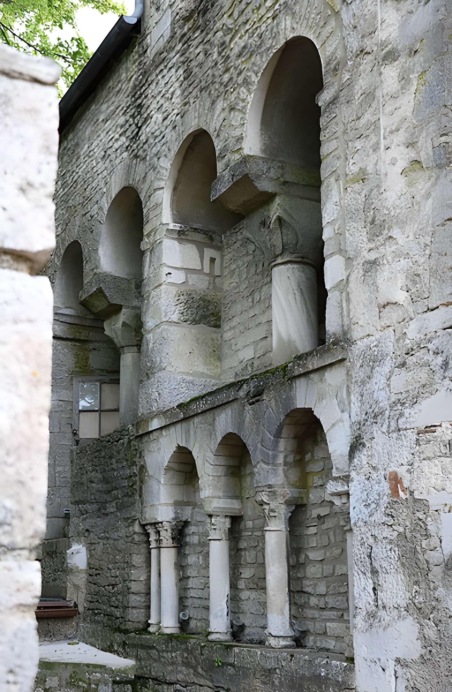 Abbaye Saint-Pierre de Flavigny-sur-Ozerain