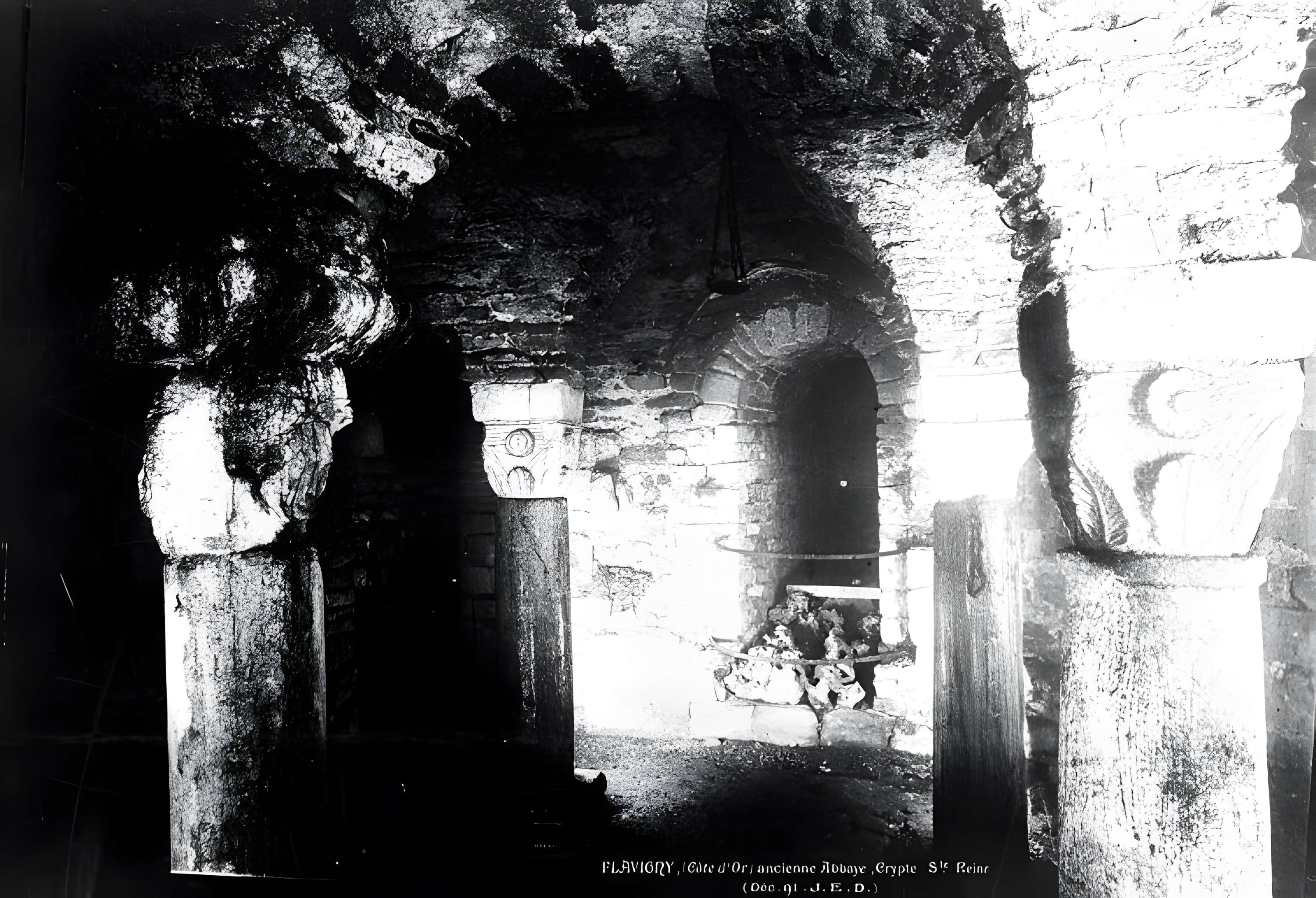 Abbaye Saint-Pierre de Flavigny-sur-Ozerain