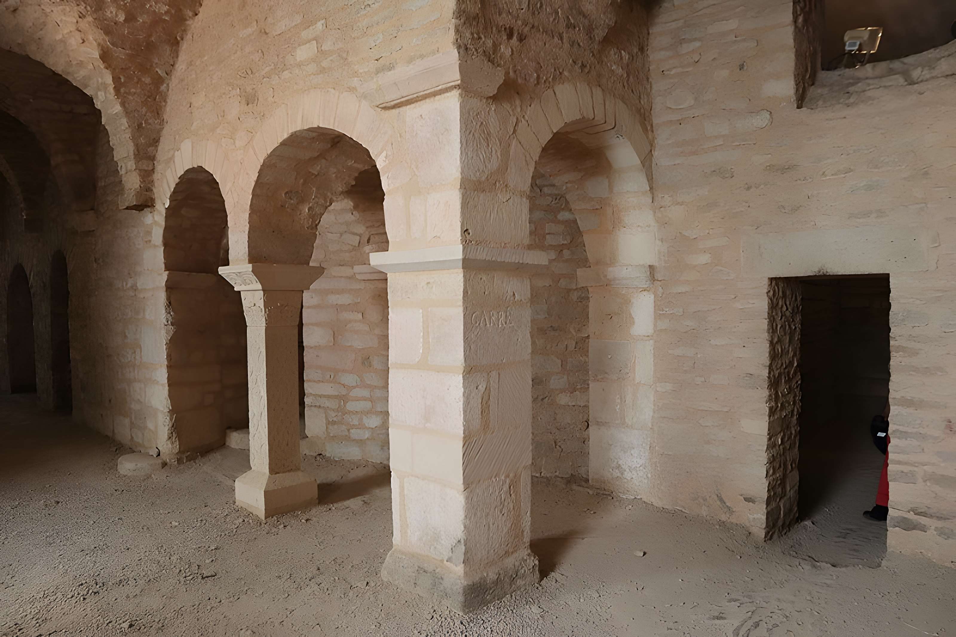 Abbaye Saint-Pierre de Flavigny-sur-Ozerain