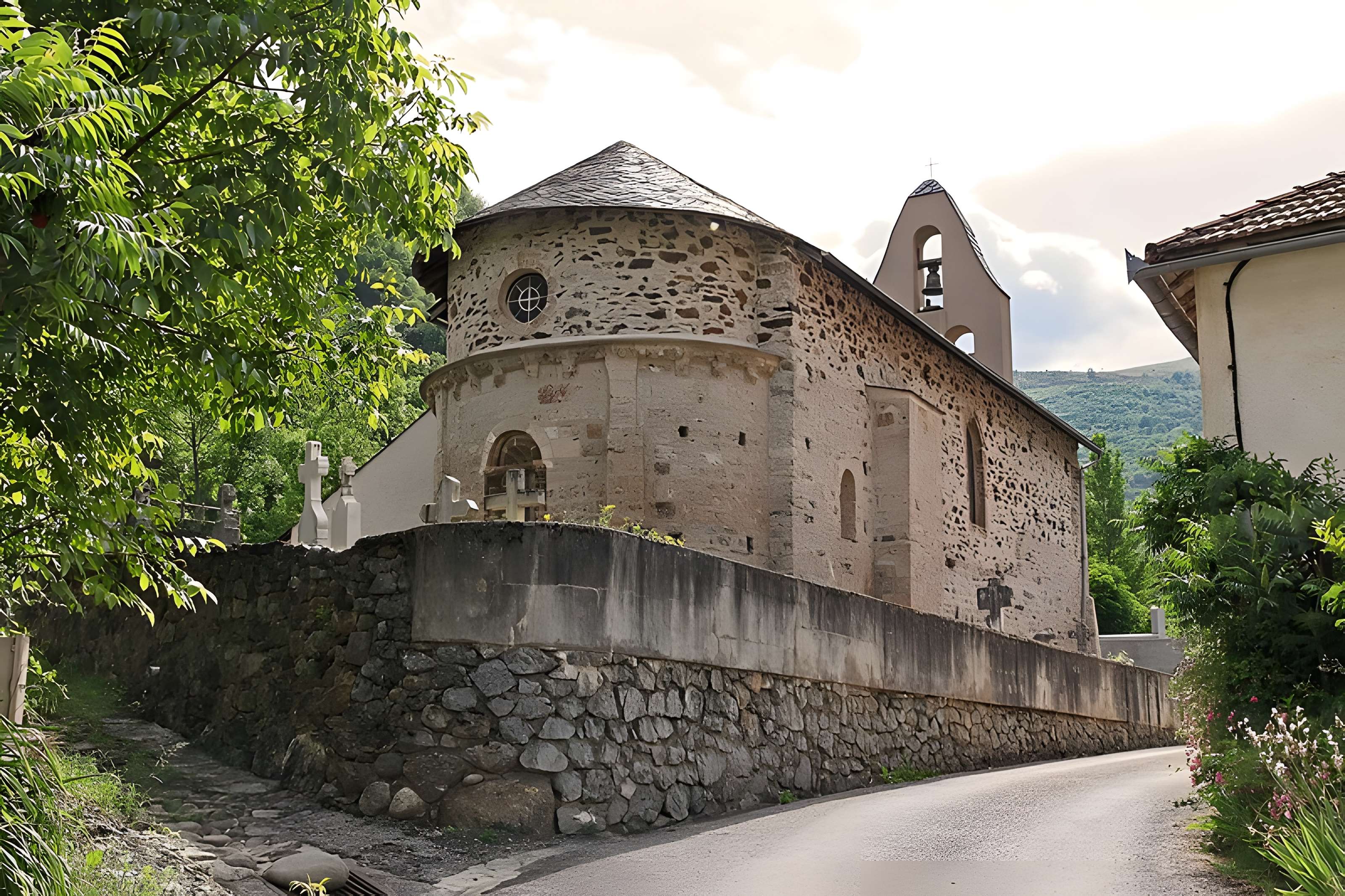 Église Saint-Laurent de Sinsat