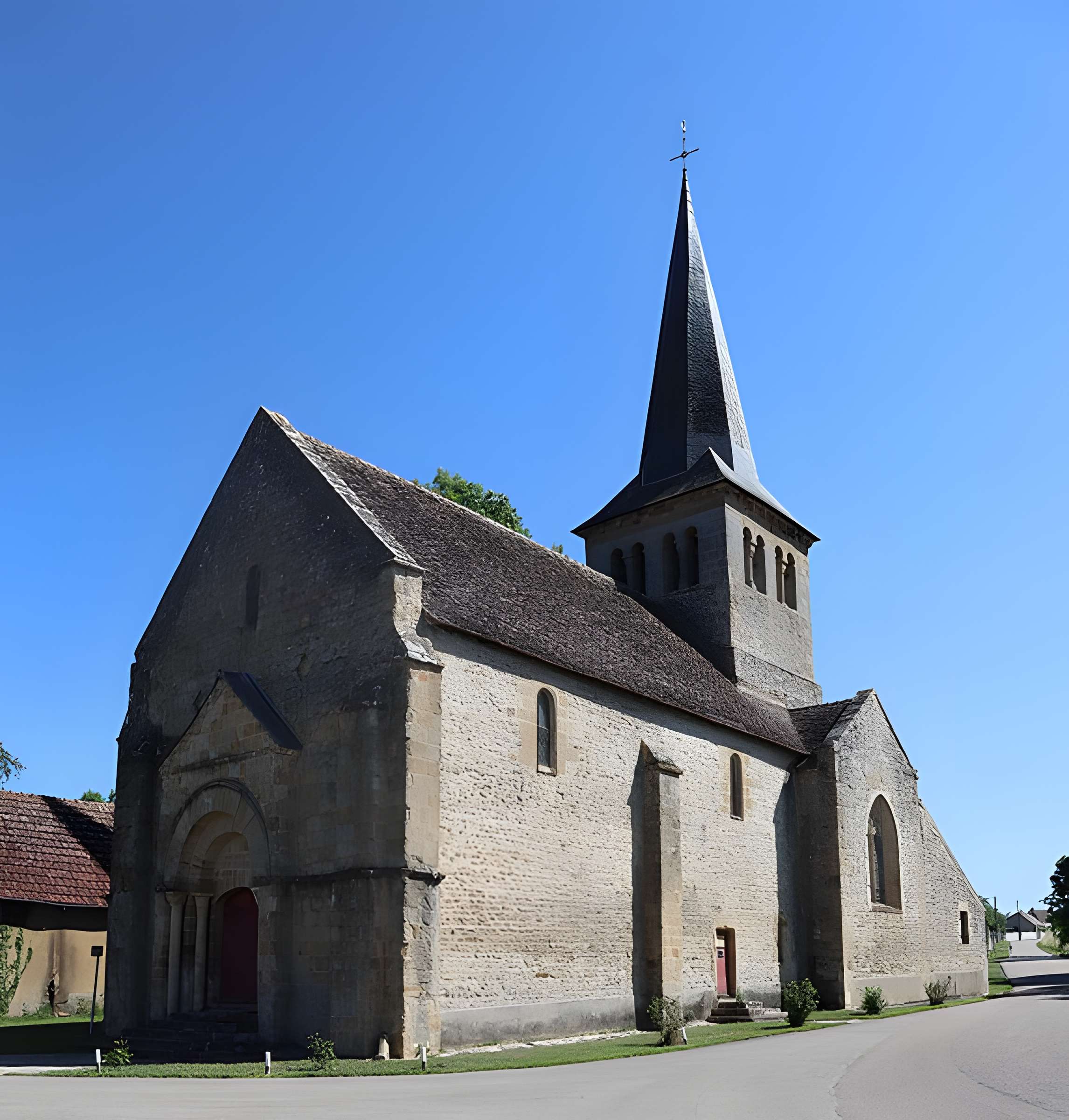 Église Saint-Laurent de Verneuil