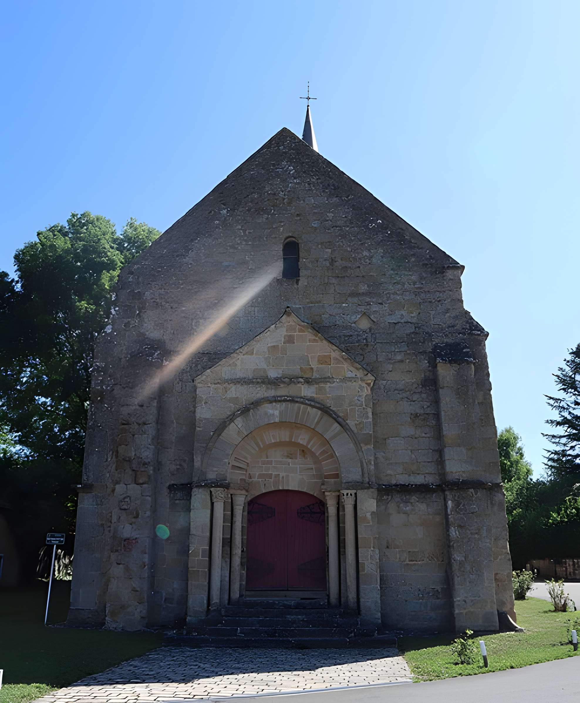 Église Saint-Laurent de Verneuil