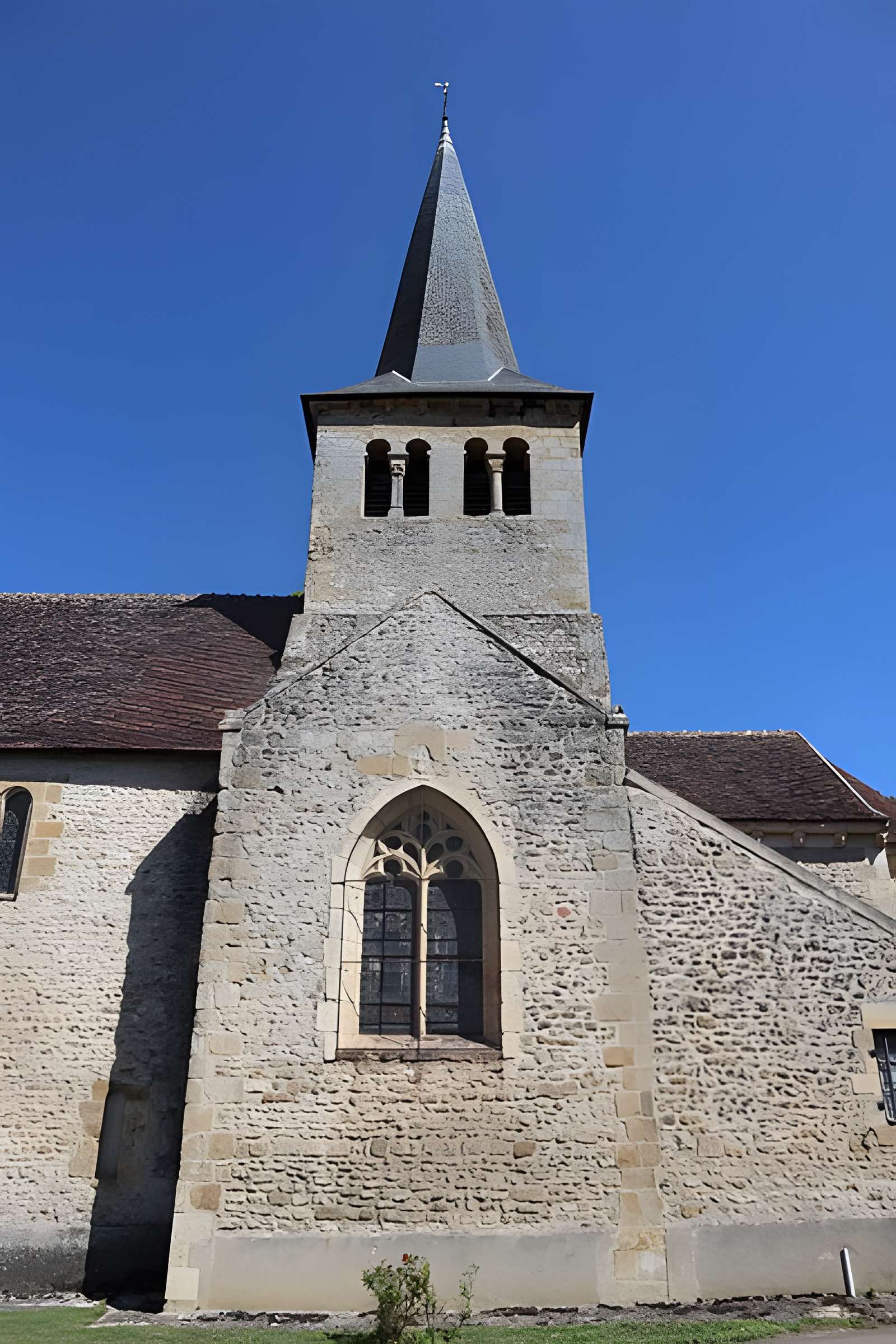 Église Saint-Laurent de Verneuil