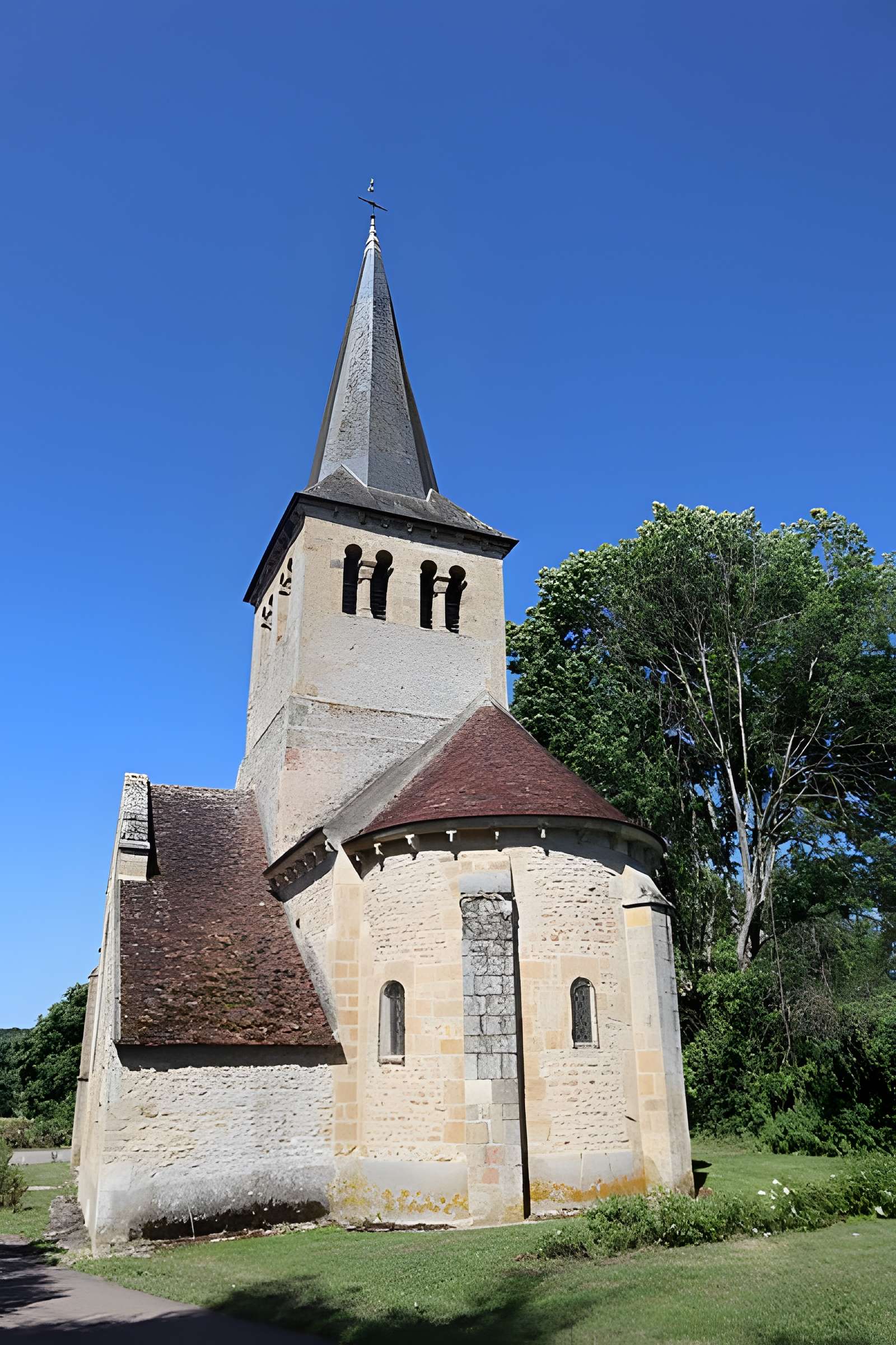 Église Saint-Laurent de Verneuil