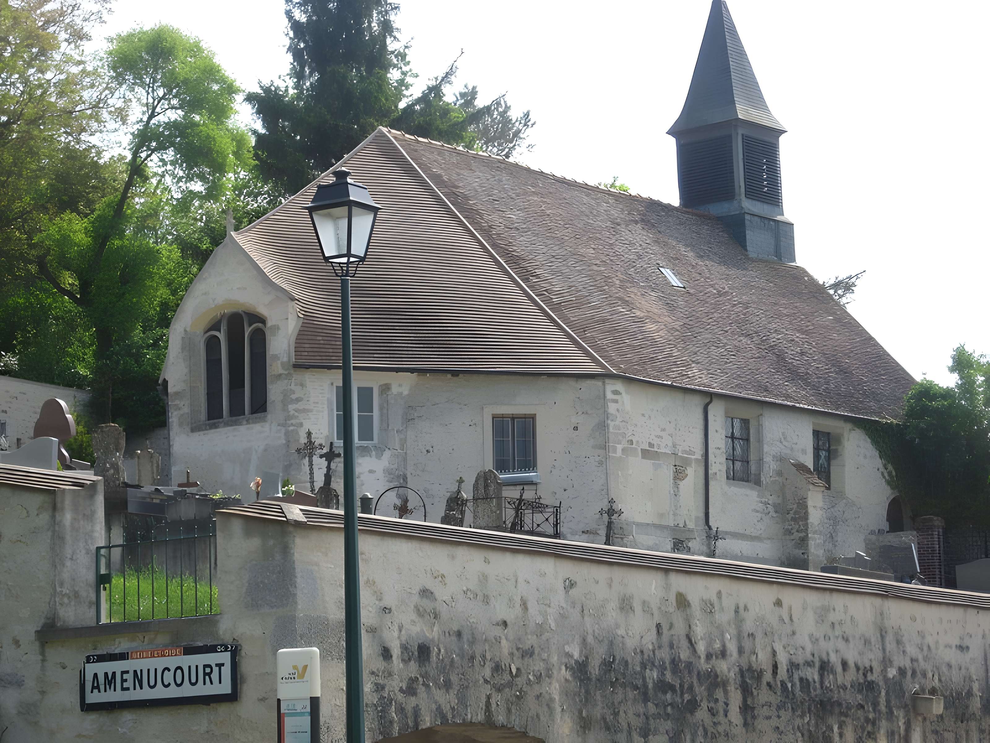 Église Saint-Léger d'Amenucourt 
