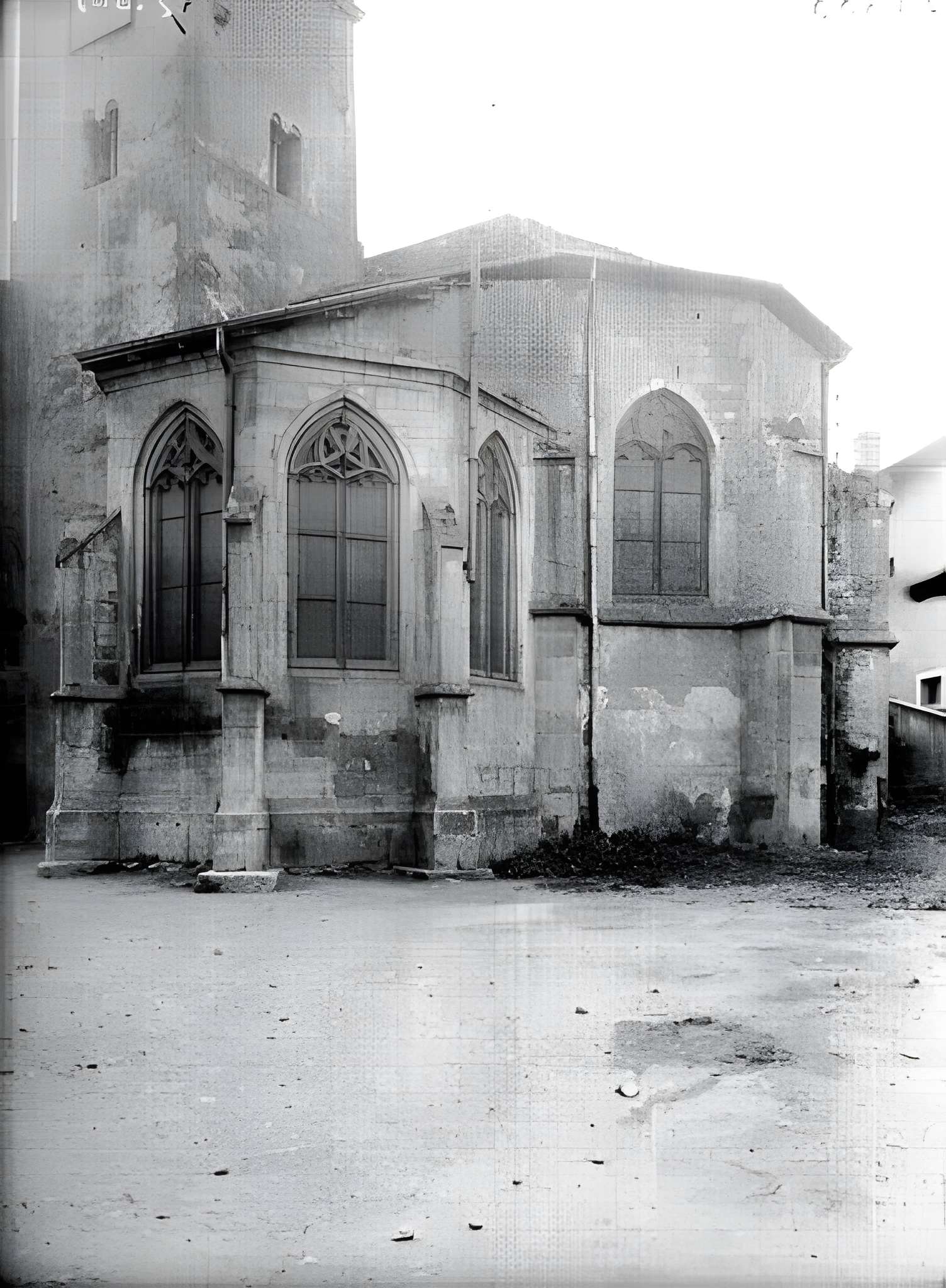 Église Saint-Léger de Custines