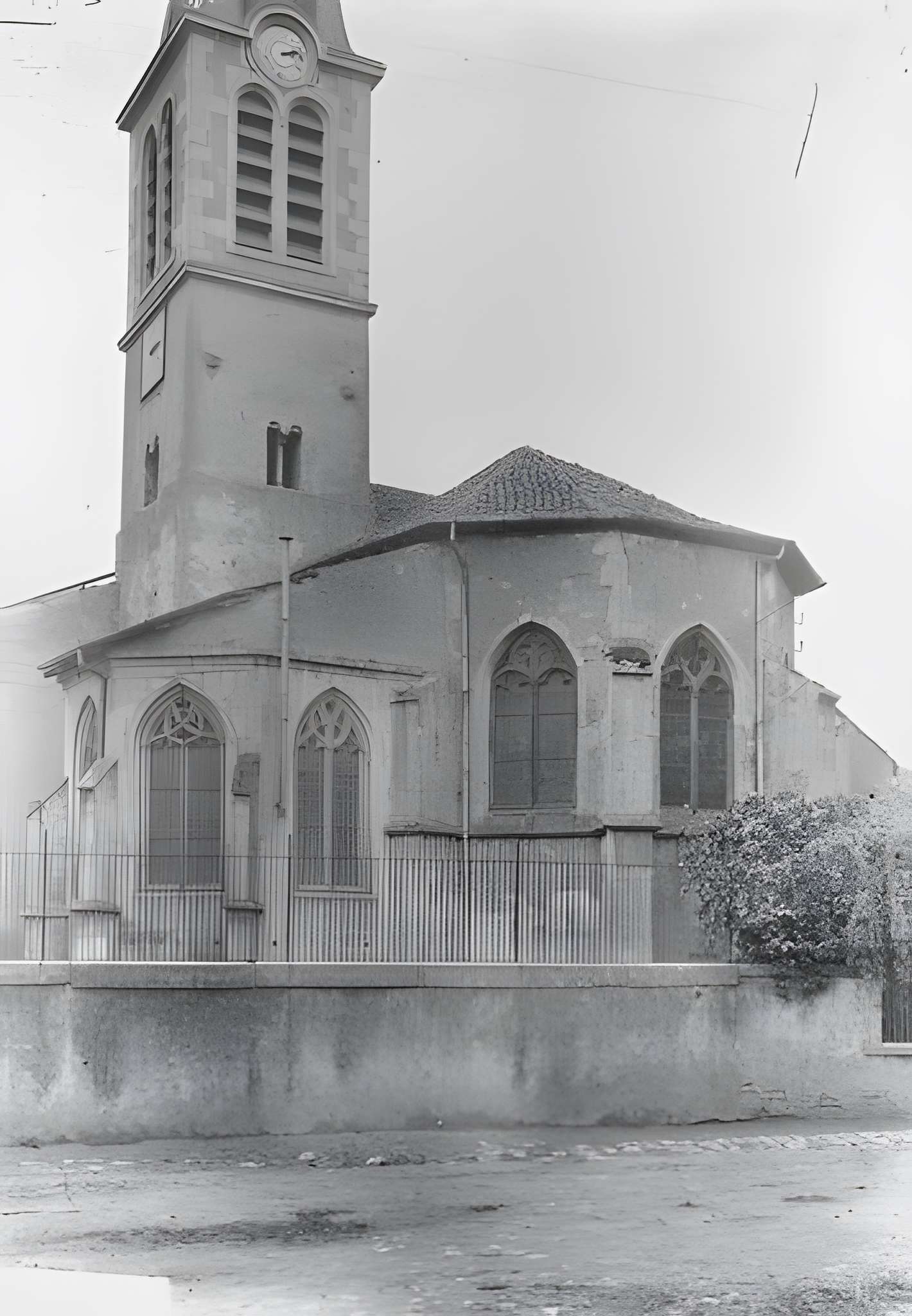 Église Saint-Léger de Custines