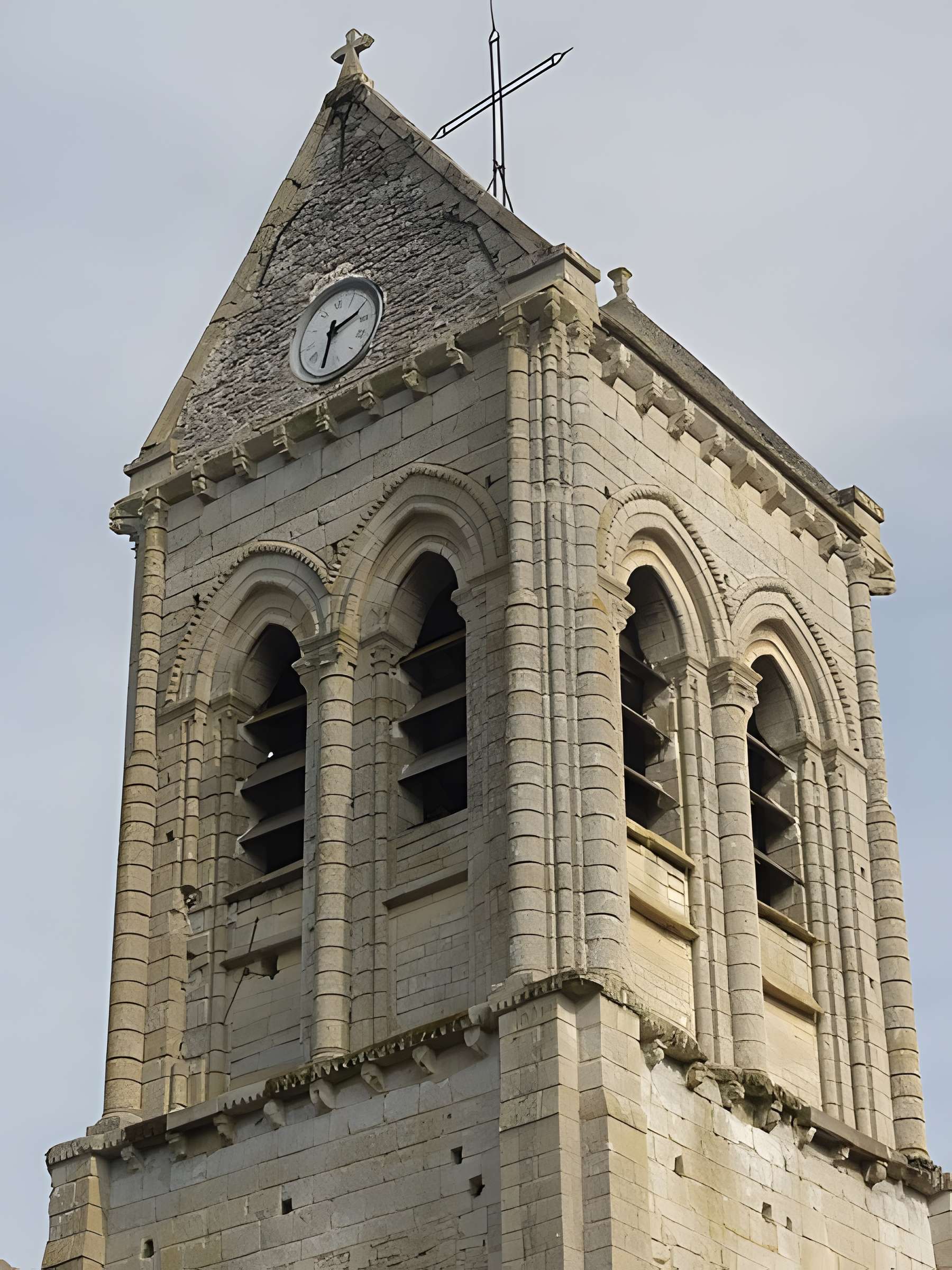 Église Saint-Léger de Delincourt