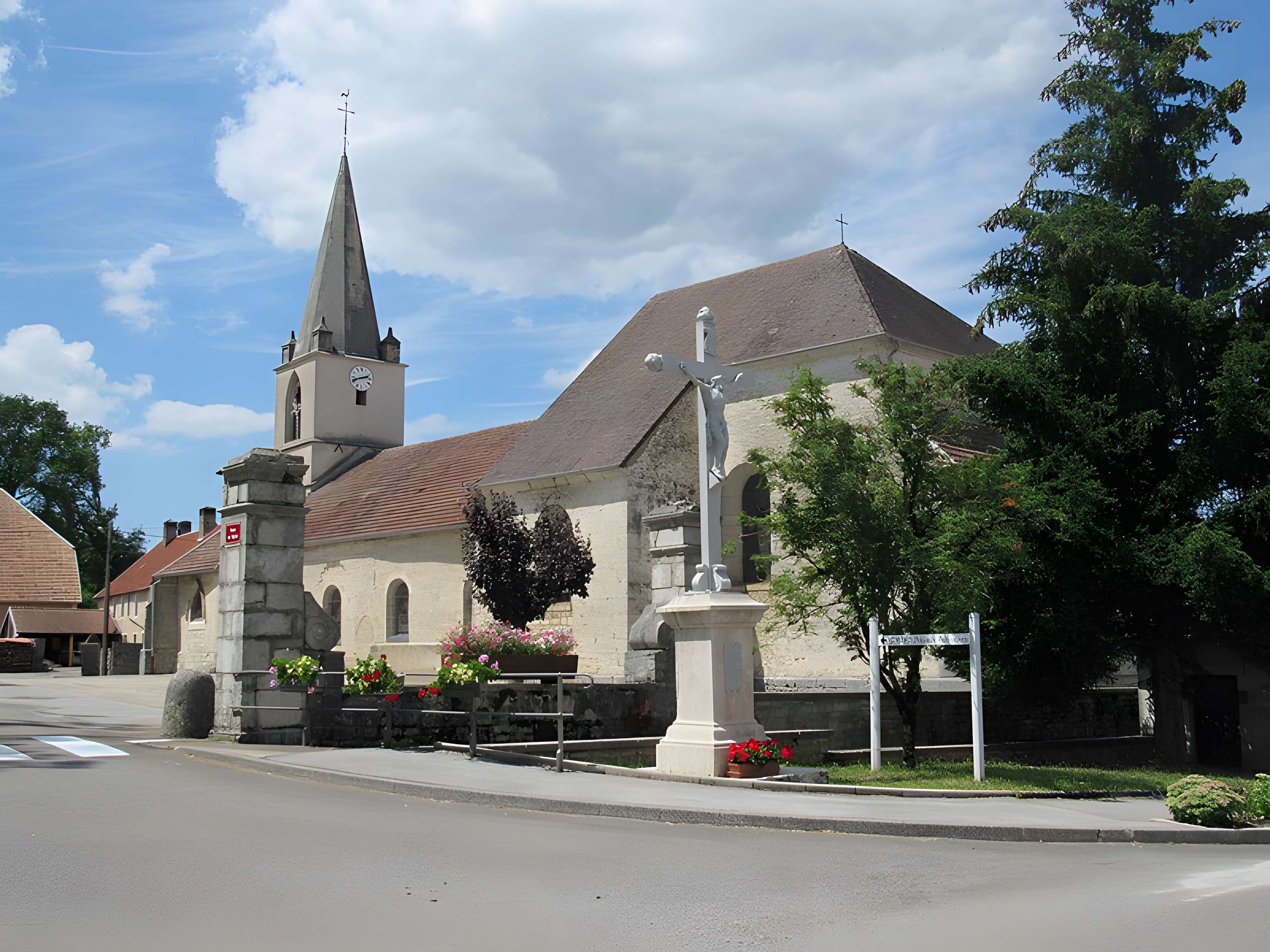 Église Saint-Léger de Fertans