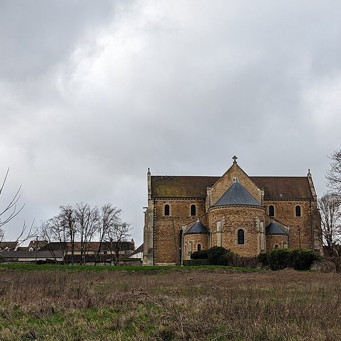 Photo de Basilique Notre-Dame-de-Bonne-Garde de Longpont-sur-Orge