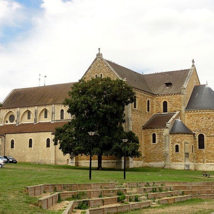 Photo de Basilique Notre-Dame-de-Bonne-Garde de Longpont-sur-Orge
