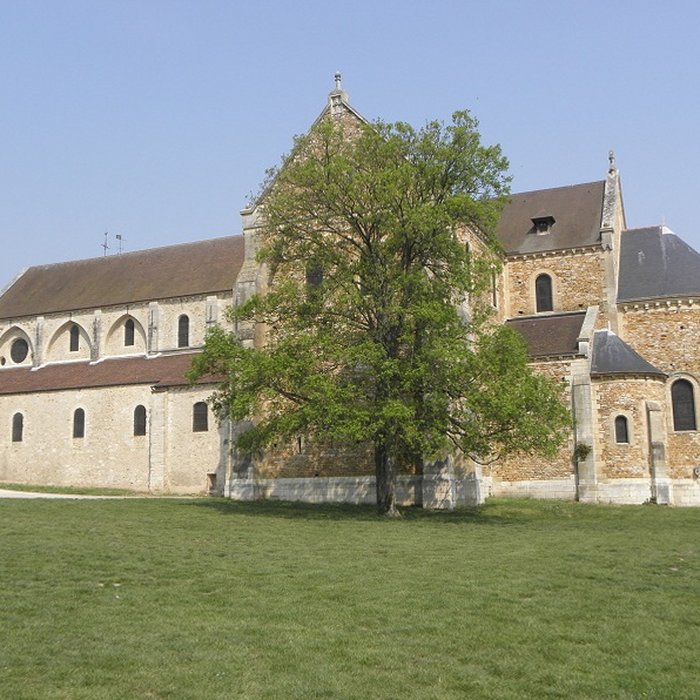 Photo de Basilique Notre-Dame-de-Bonne-Garde de Longpont-sur-Orge