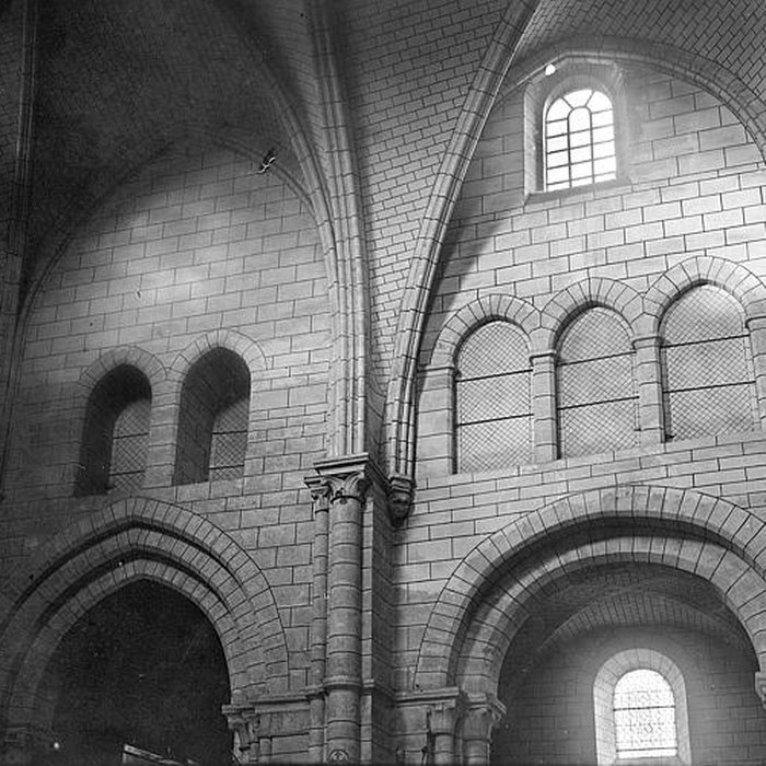 Photo de Basilique Notre-Dame-de-Bonne-Garde de Longpont-sur-Orge