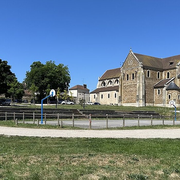 Photo de Basilique Notre-Dame-de-Bonne-Garde de Longpont-sur-Orge