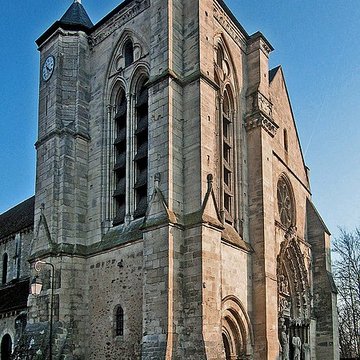 Basilique Notre-Dame-de-Bonne-Garde de Longpont-sur-Orge