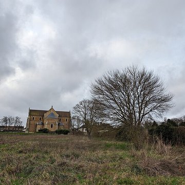 Basilique Notre-Dame-de-Bonne-Garde de Longpont-sur-Orge