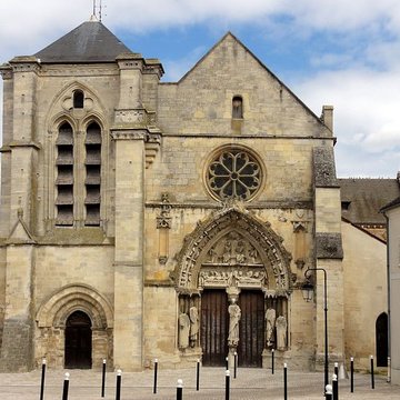 Basilique Notre-Dame-de-Bonne-Garde de Longpont-sur-Orge