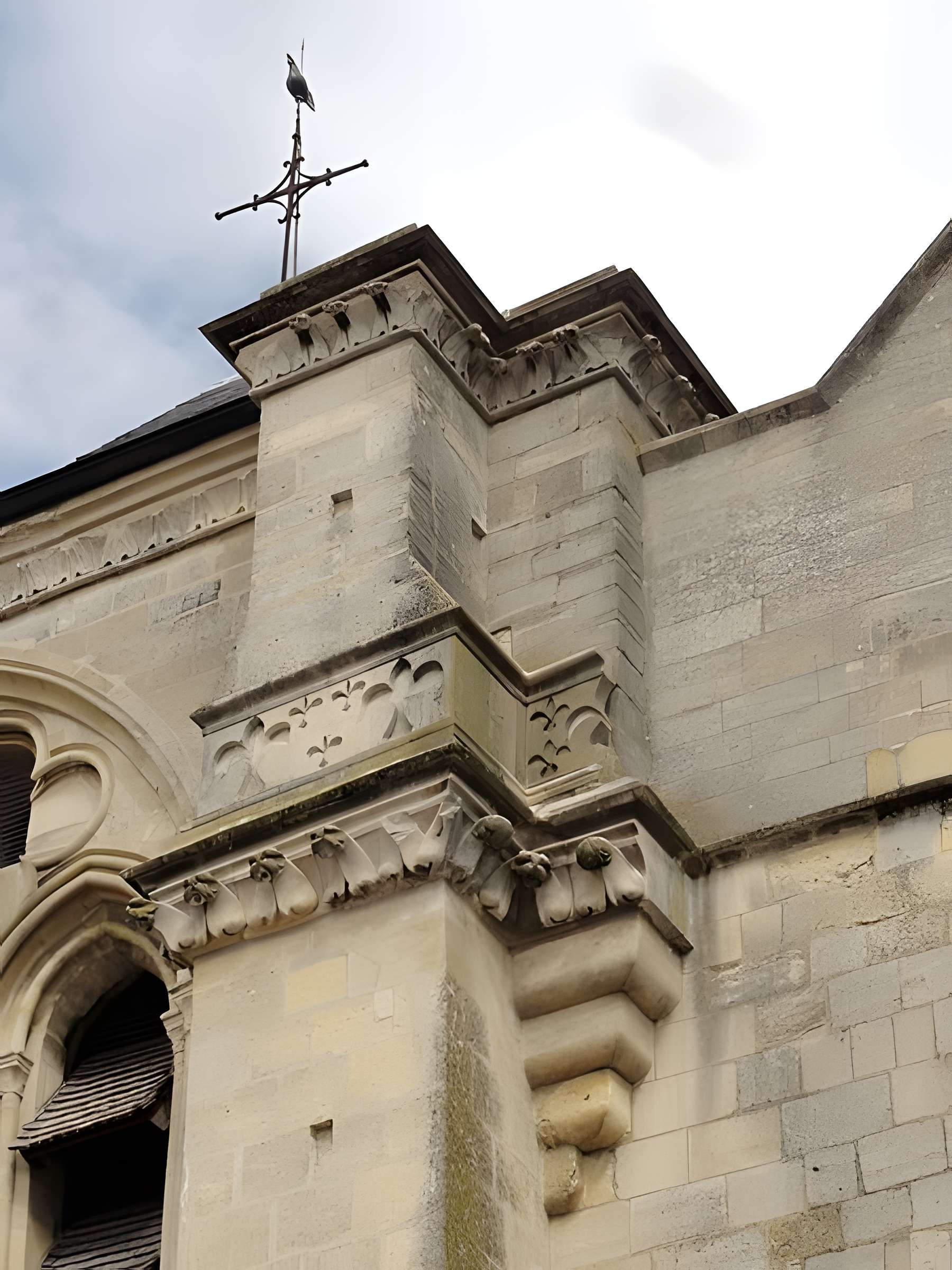Basilique Notre-Dame-de-Bonne-Garde de Longpont-sur-Orge