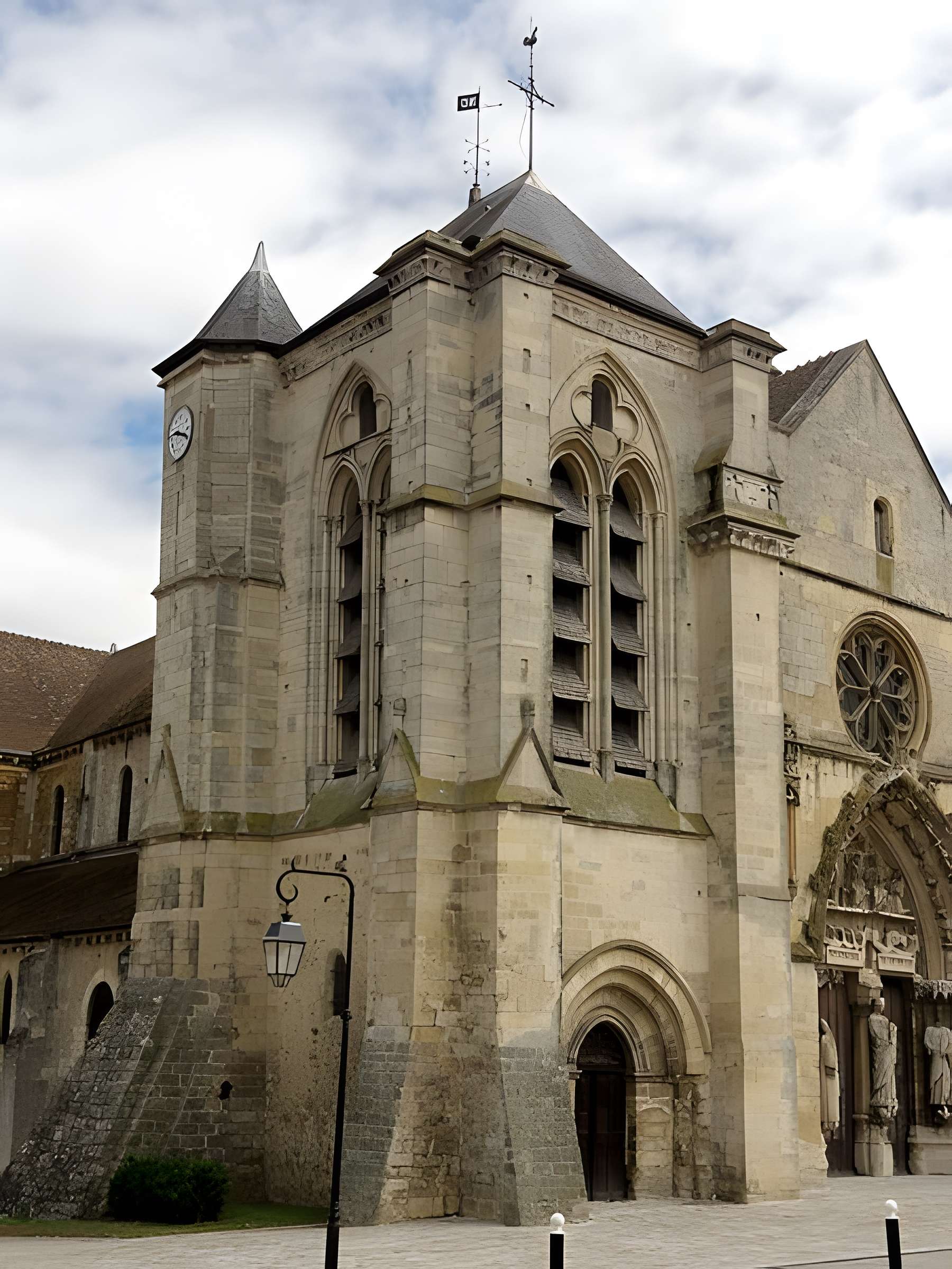 Basilique Notre-Dame-de-Bonne-Garde de Longpont-sur-Orge