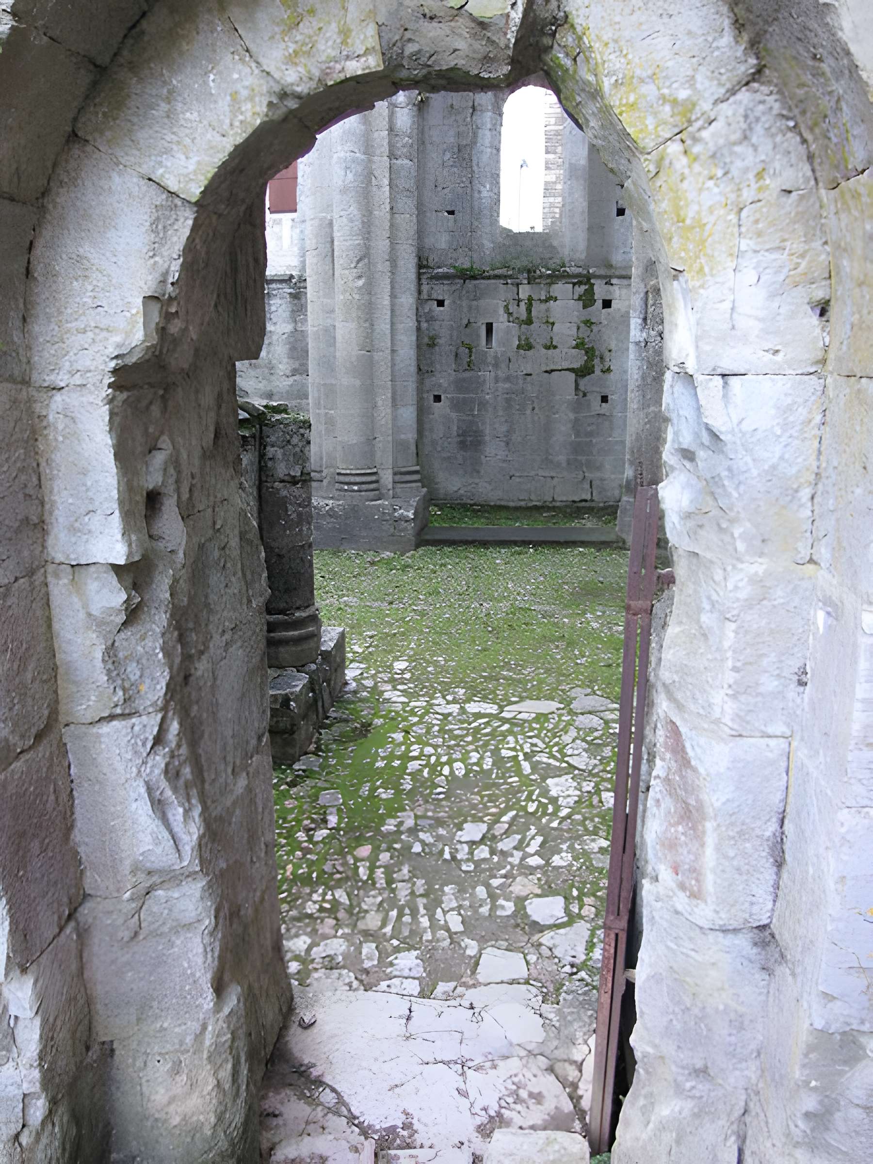 Abbaye Saint-Pierre de Marcilhac-sur-Célé