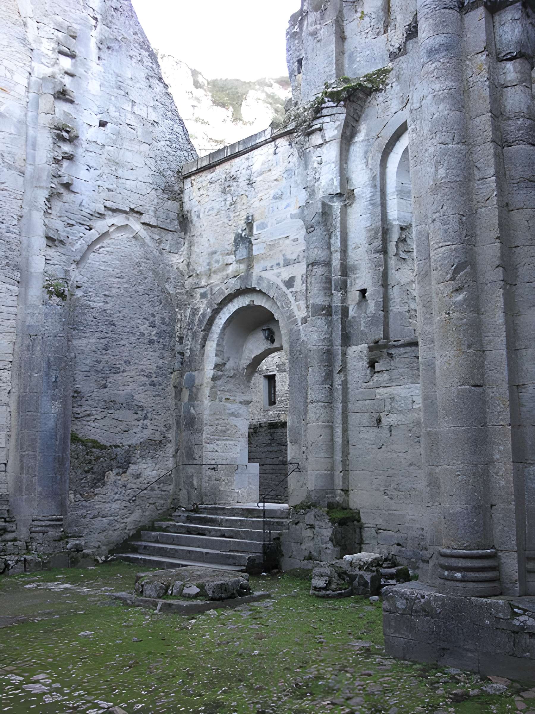 Abbaye Saint-Pierre de Marcilhac-sur-Célé