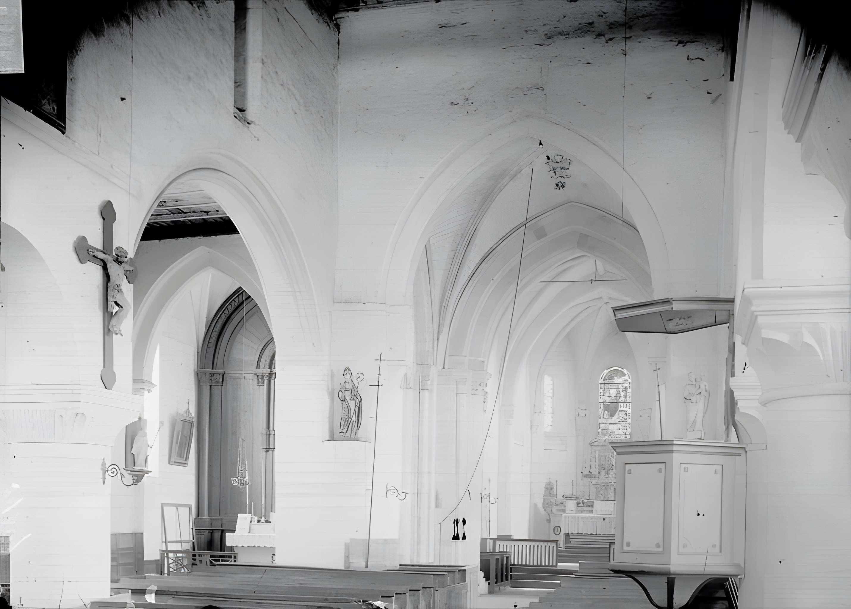 Église Saint-Léger de Lucheux