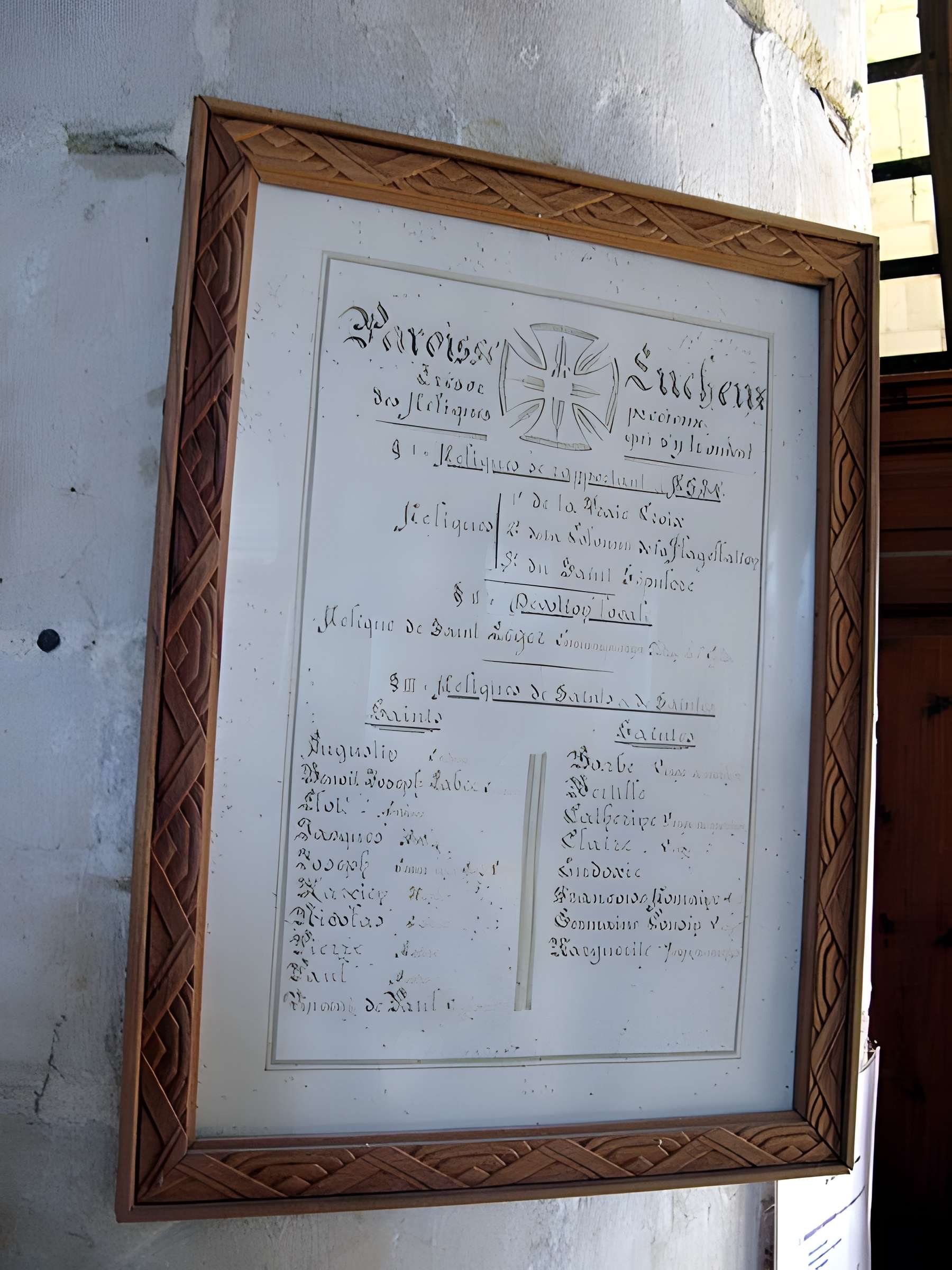 Église Saint-Léger de Lucheux