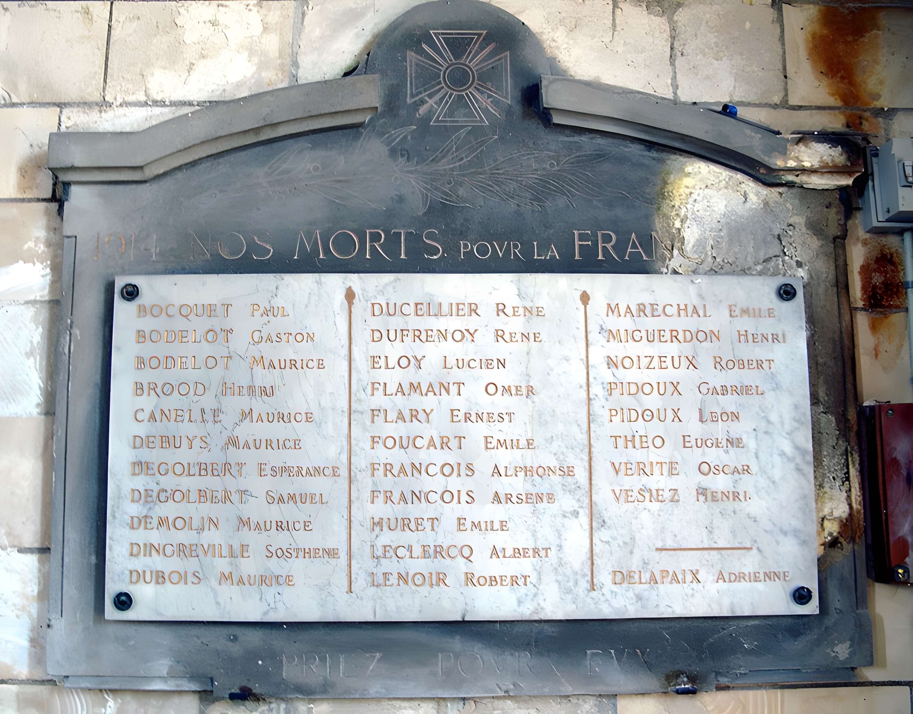 Église Saint-Léger de Lucheux