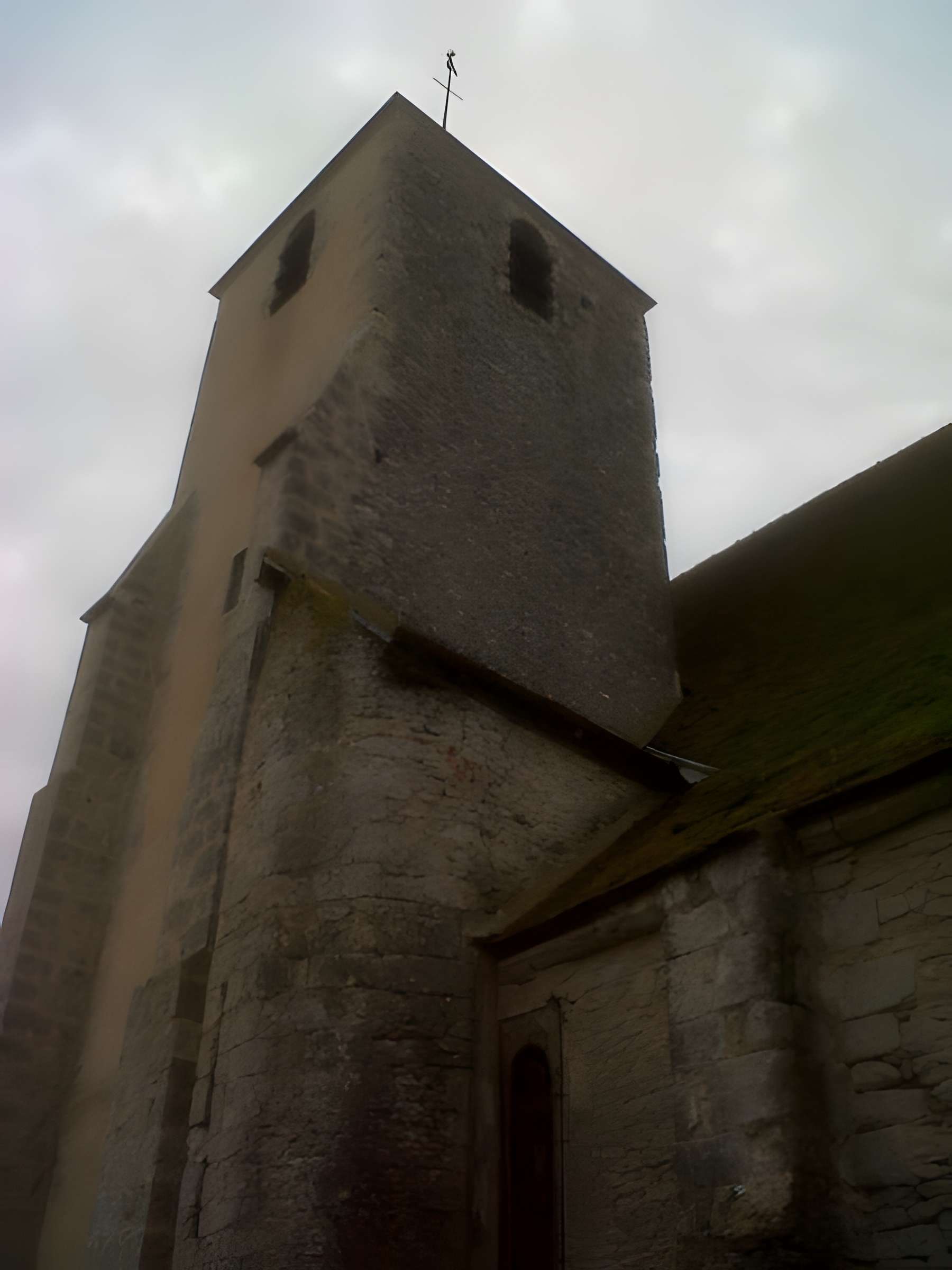 Église Saint-Léger de Montcresson