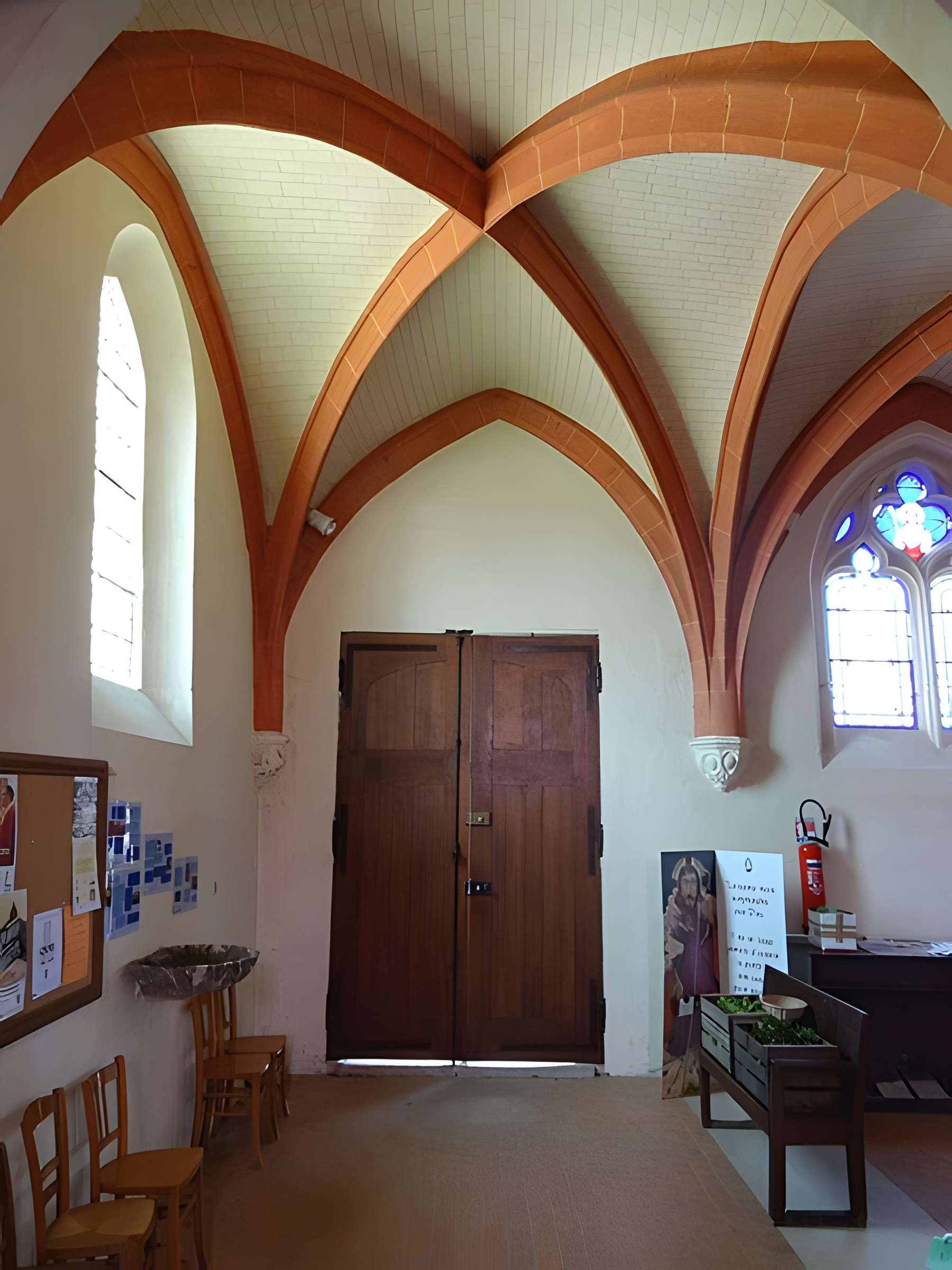 Église Saint-Léger de Morainvilliers