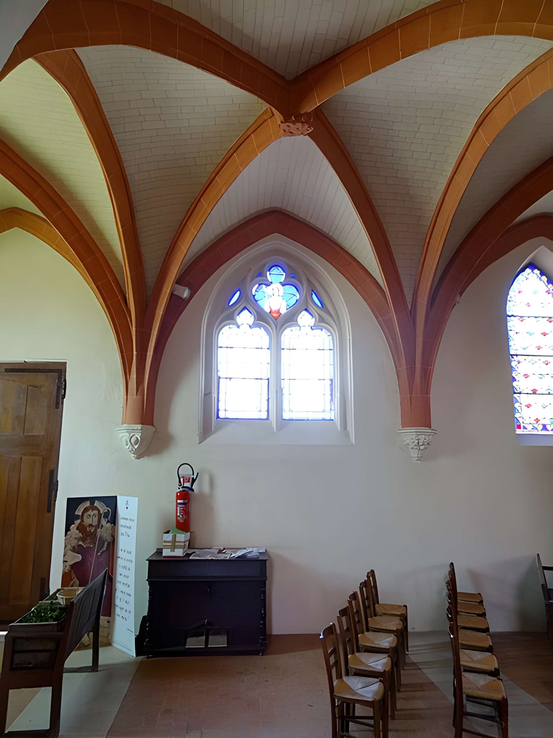 Église Saint-Léger de Morainvilliers