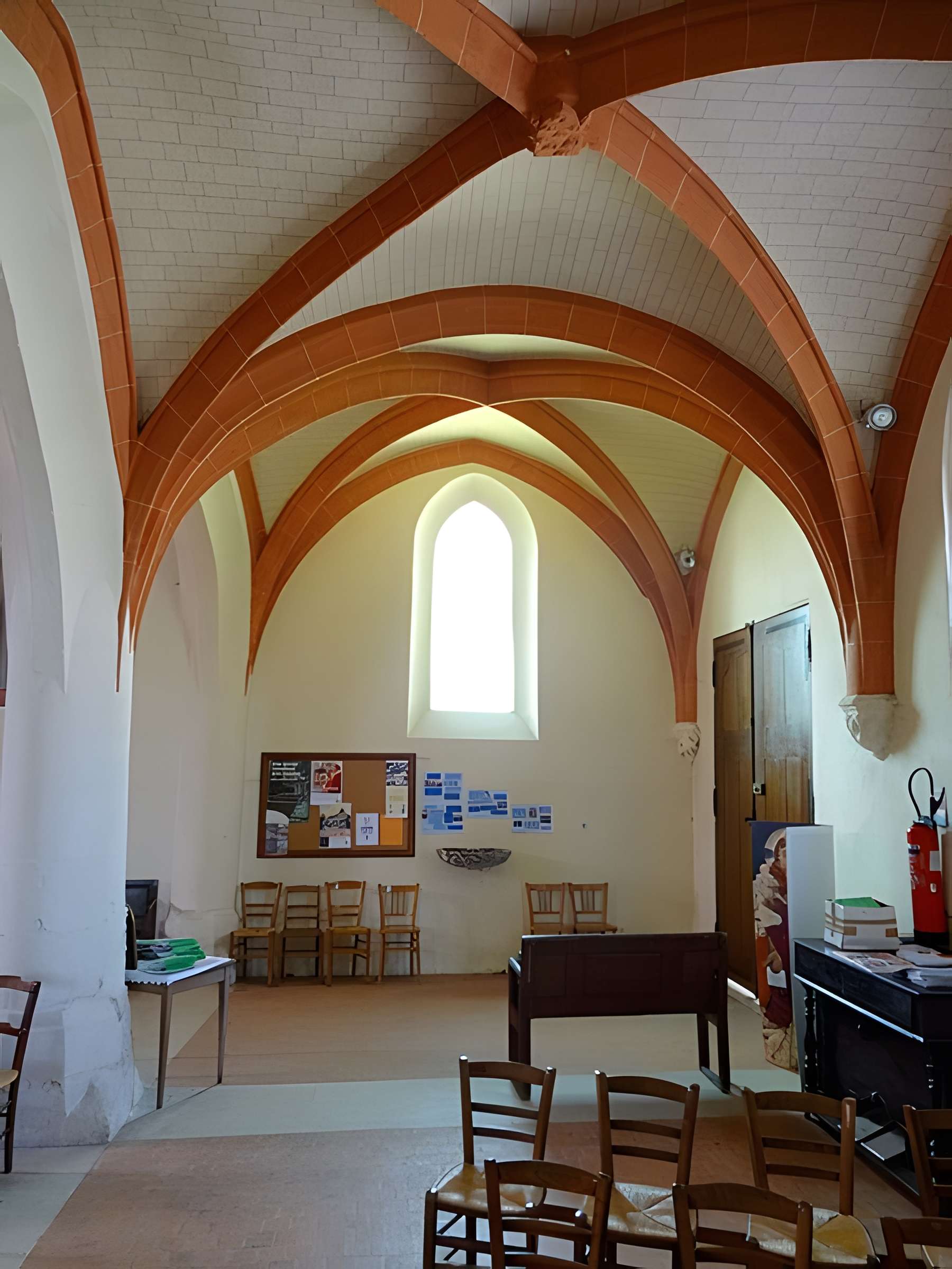 Église Saint-Léger de Morainvilliers