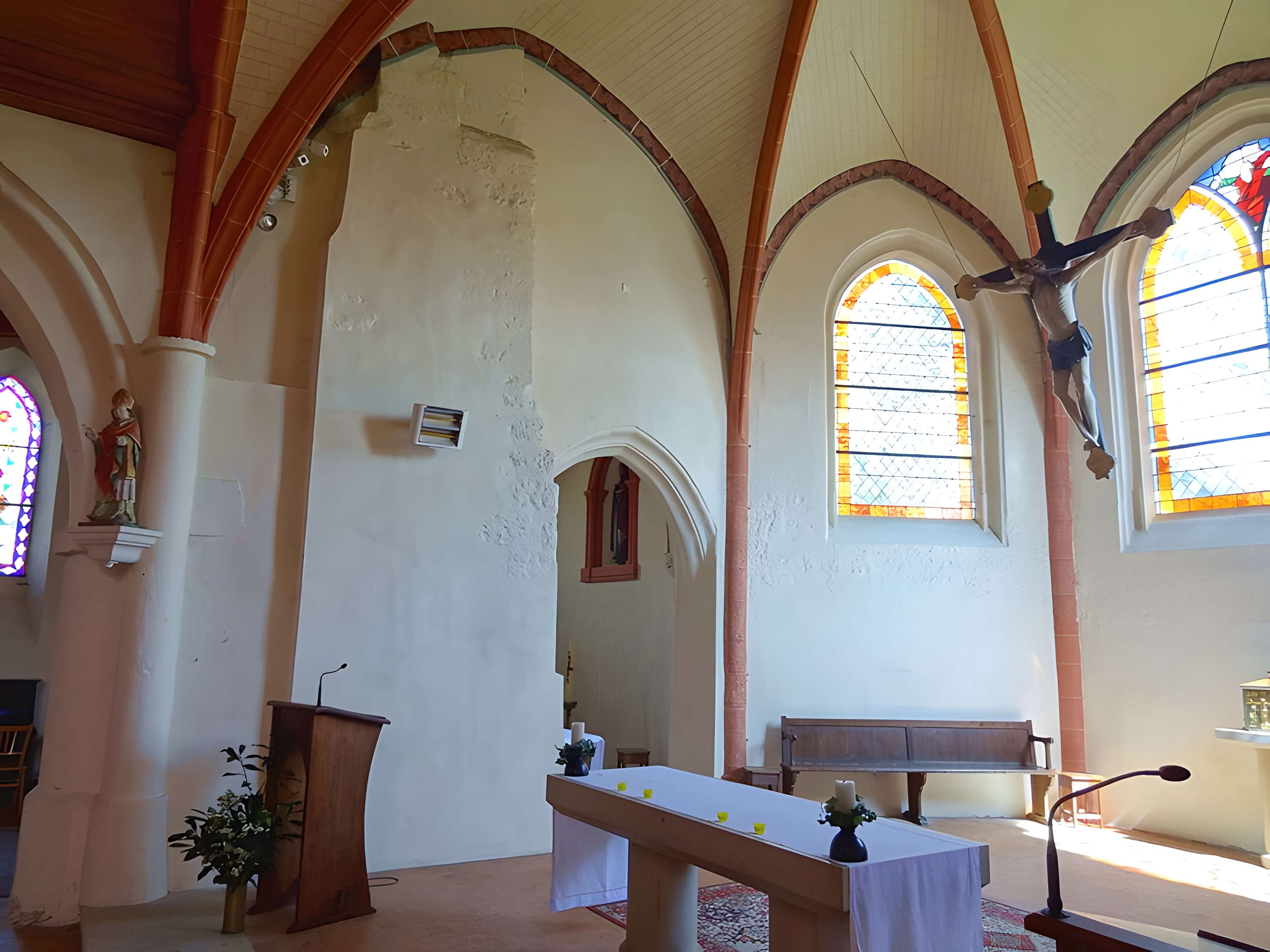 Église Saint-Léger de Morainvilliers