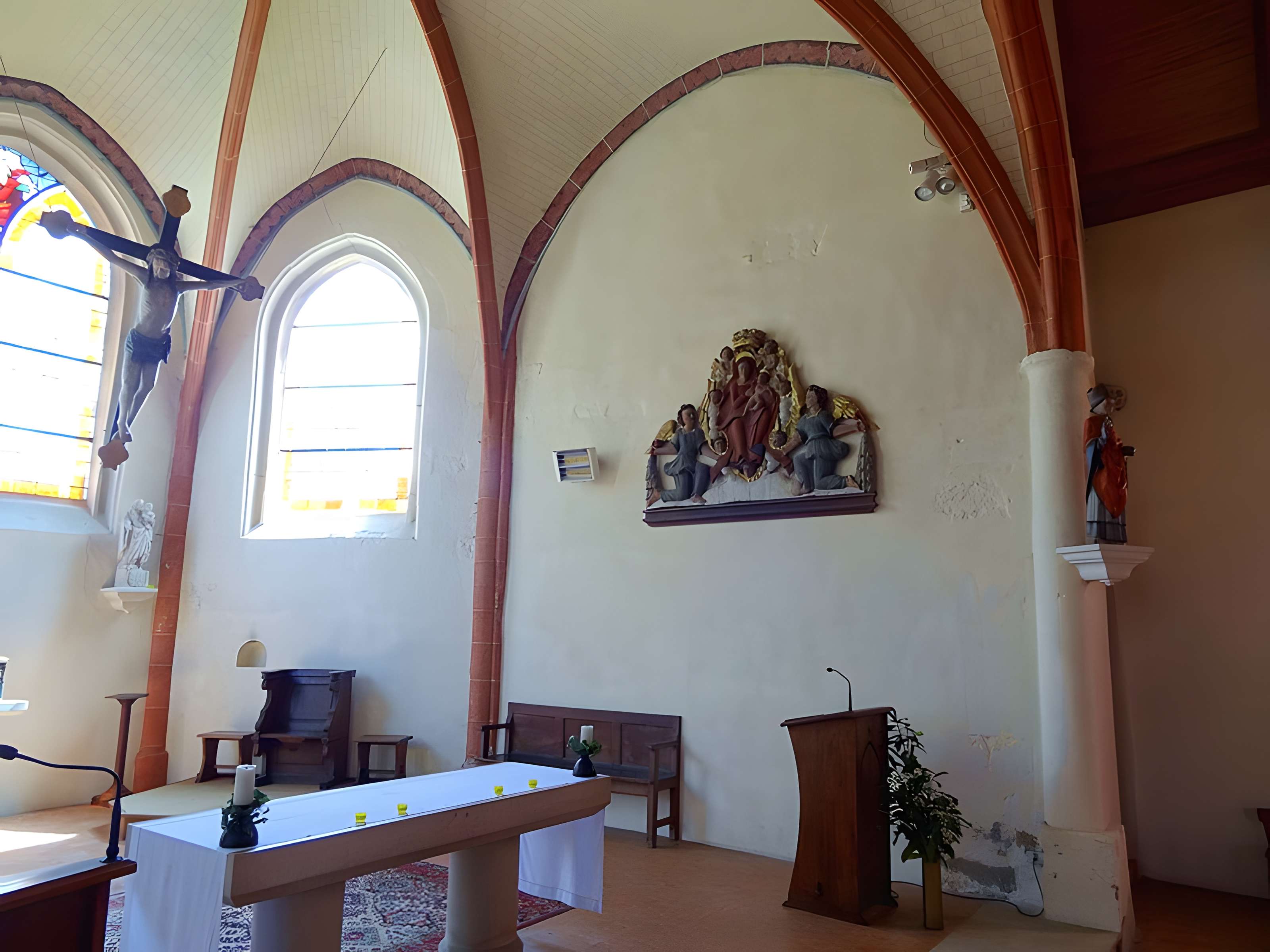 Église Saint-Léger de Morainvilliers