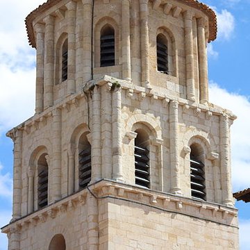Abbaye Saint-Pierre de Vertheuil