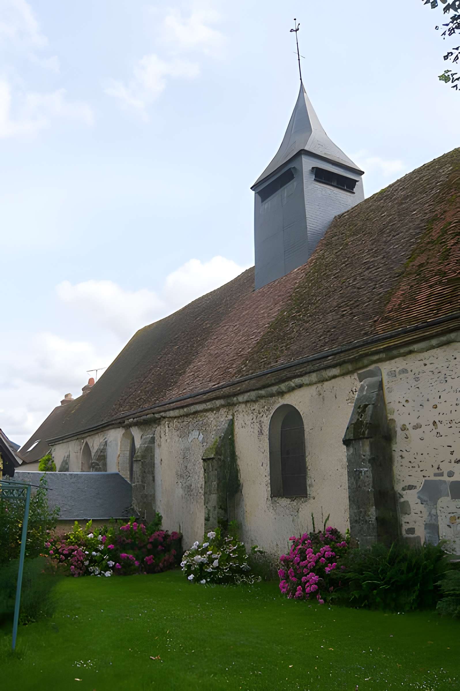 Église Saint-Léger de Néron