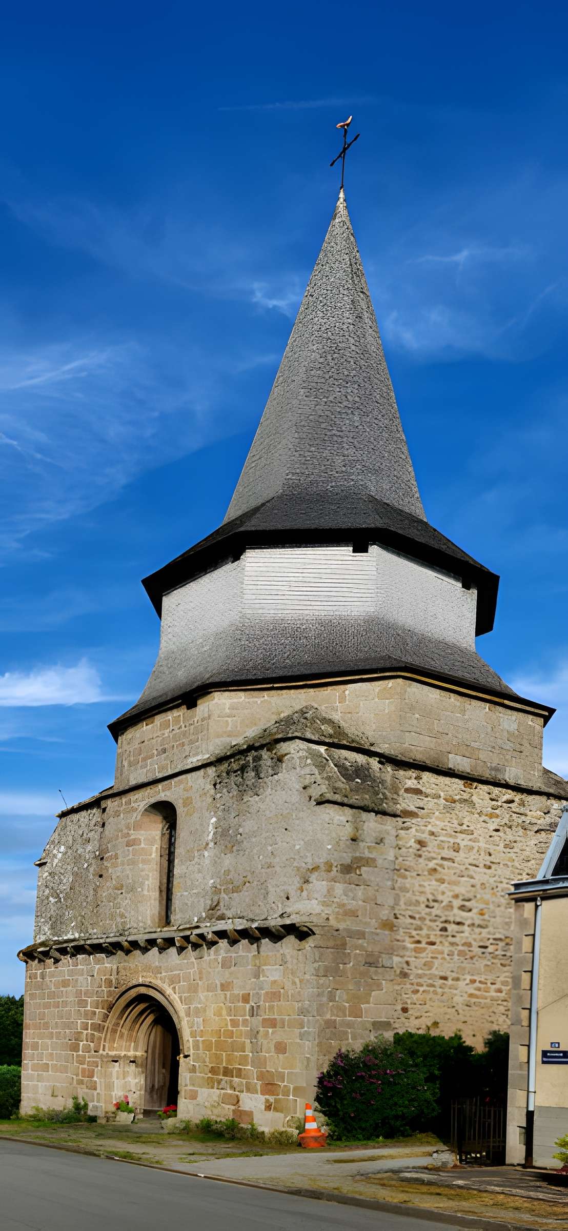 Église Saint-Léger de Saint-Léger-Magnazeix
