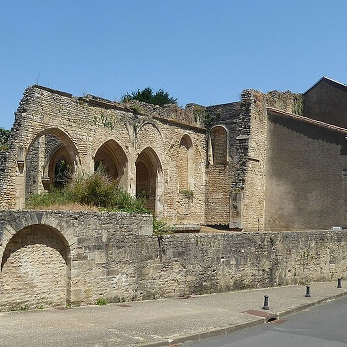 Photo de Église Saint-Léger de Saint-Maixent-lÉcole
