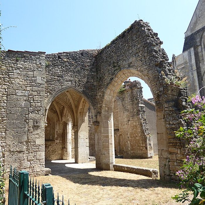 Photo de Église Saint-Léger de Saint-Maixent-lÉcole