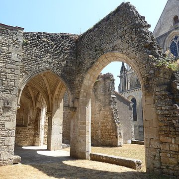 Église Saint-Léger de Saint-Maixent-lÉcole