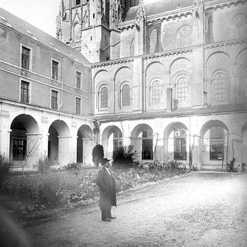 Église Saint-Léger de Saint-Maixent-lÉcole