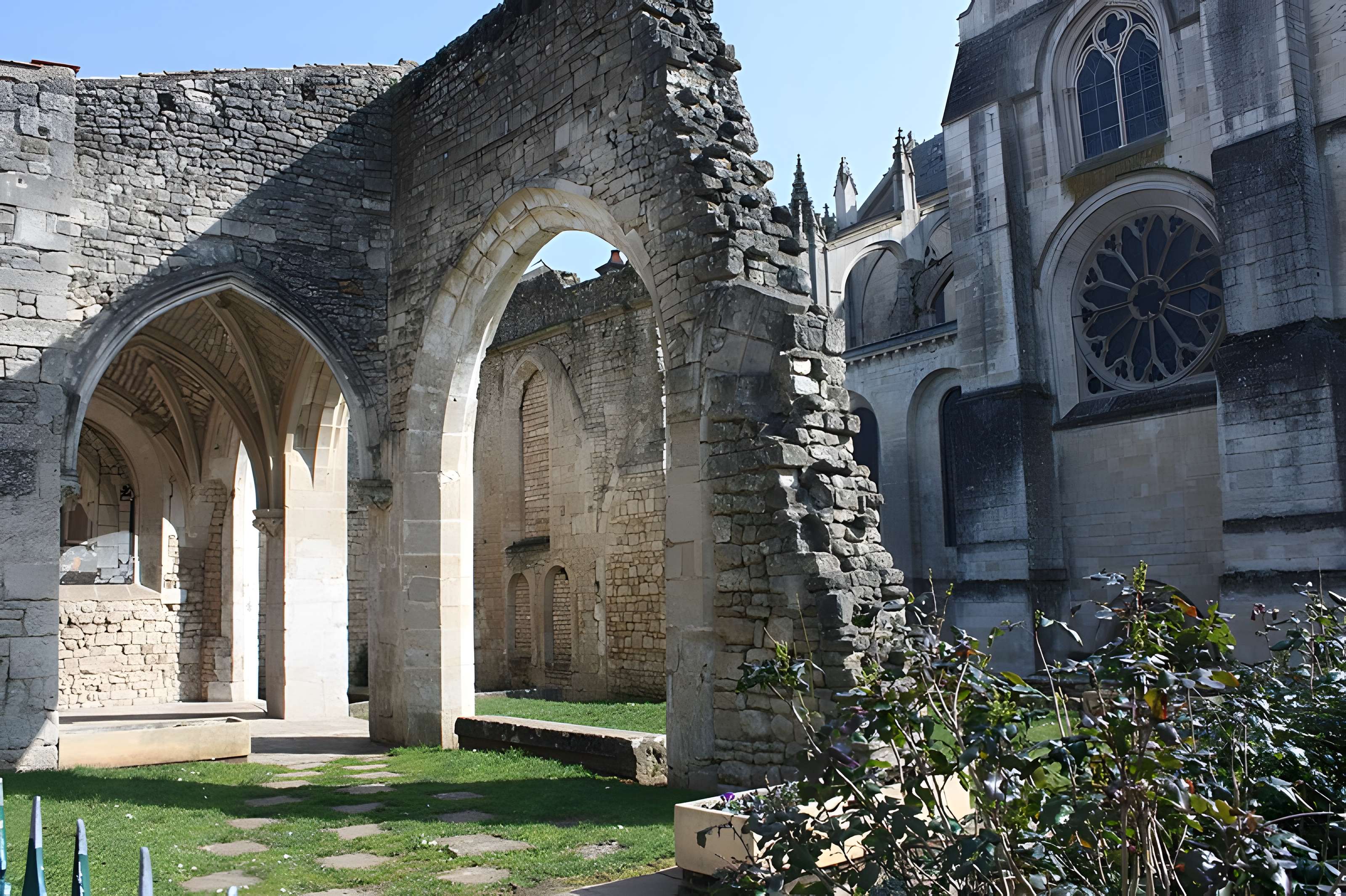 Église Saint-Léger de Saint-Maixent-l'École